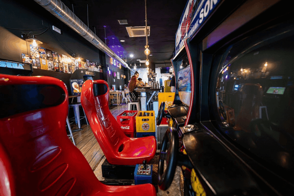 5 checkpoint-gaming-eventos-empresa-experiencias-min Checkpoint Gaming Lounge – Gaming & Drinks